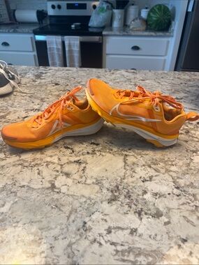 Nike React Terra Kiger Orange and White Mesh Terra Kiger 9  Sneakers size 6
